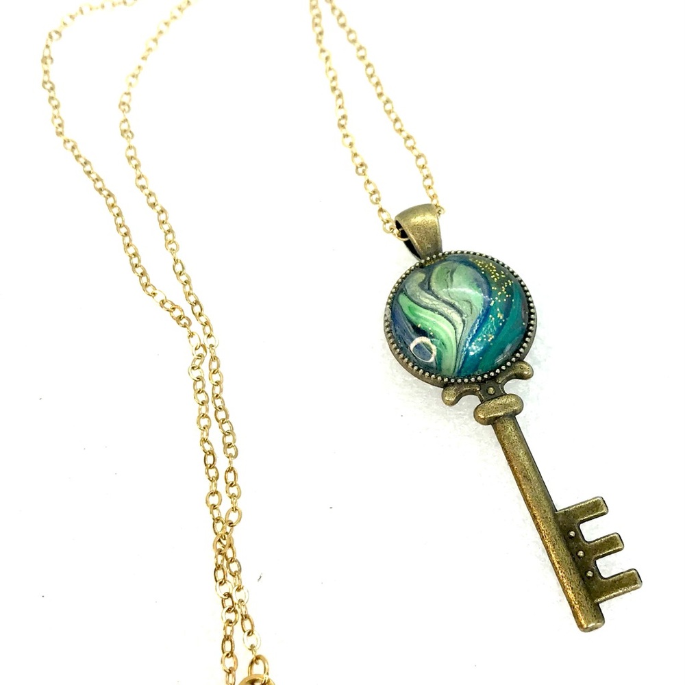 Necklace Handmade dome key Pendant bronze NSN